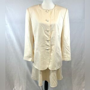 Vintage Spiegel ivory skirt and jacket suit set size 12